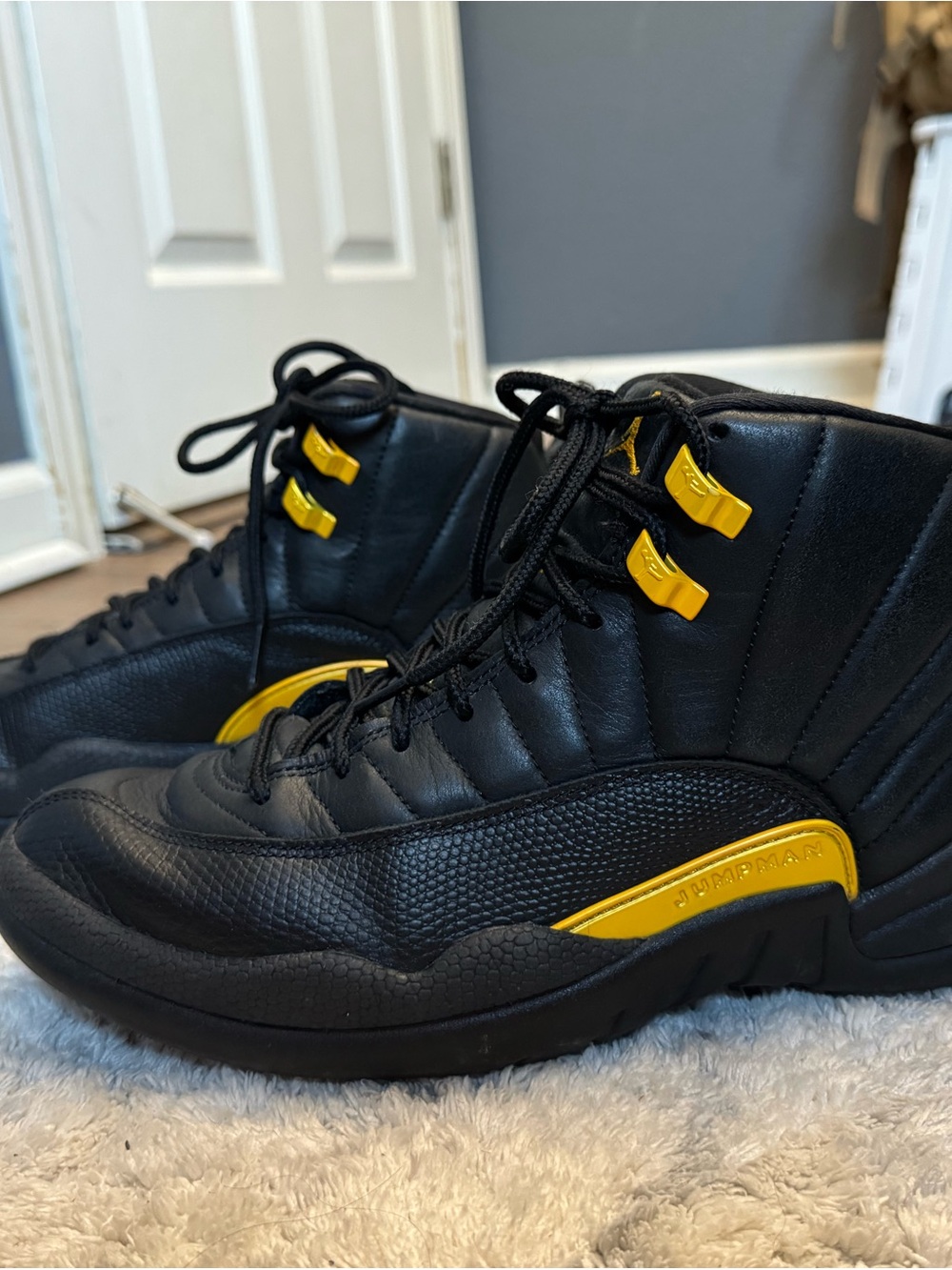 Air Jordan 12 Retro "Black Taxi"